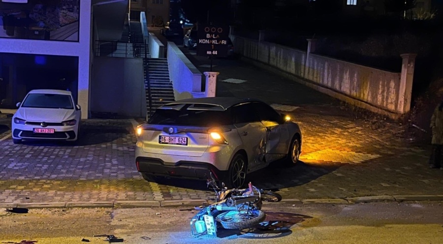 Bursa'da otomobilin çarptığı motosikletin sürücüsü ağır yaralandı