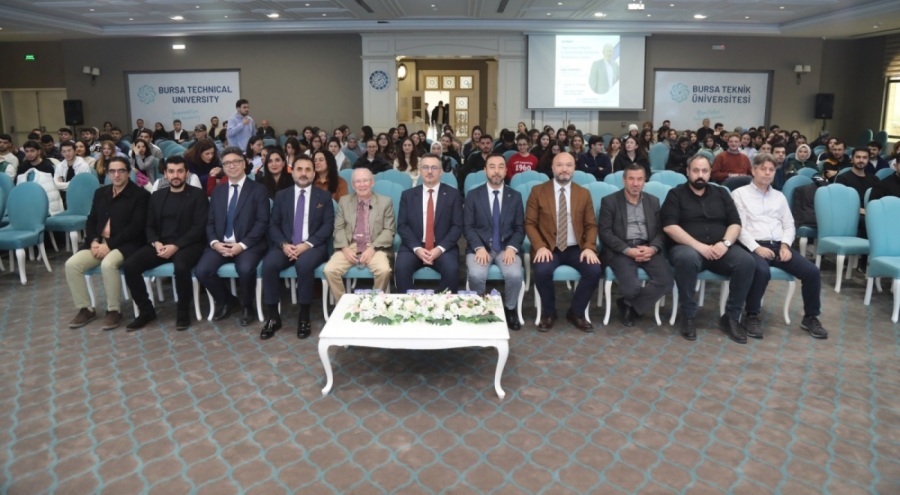 Prof. Dr. Hızıroğlu Bursa Teknik Üniversitesi'nde öğrenciler ile bir araya geldi