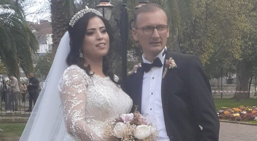 Tunuslu gelin altınları alıp sırra kadem bastı!