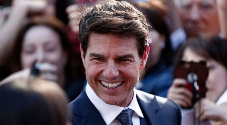 ABD Deniz Kuvvetleri, Tom Cruise'a "Üstün Kamu Hizmeti Ödülü" verdi