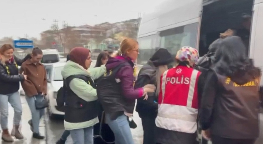 İstanbul'da 'numaralı' fuhuş! 15 adrese baskın yapıldı