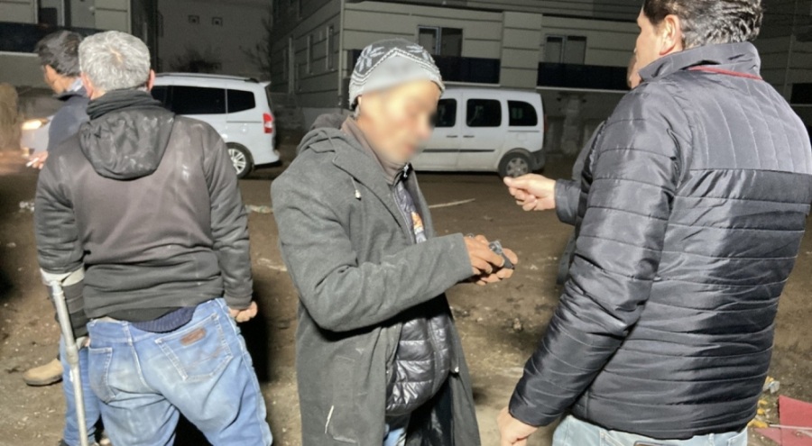 Hırsızlık yaparken yakalanan şahıs ''alkollüydüm'' dedi