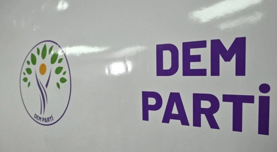 DEM Parti, İdil Belediye Başkanı Türkan Kayır'ı partiden ihraç etti