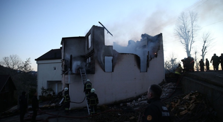 94 yaşındaki kadın yanarak can verdi