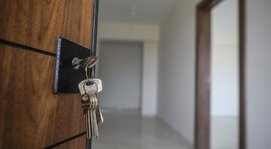 Ev sahibi, evden çıkarmak istediği yaşlı adama yapmadığını bırakmadı