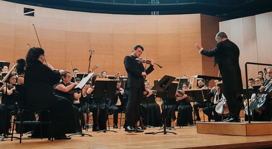 Keman virtüözü Svetlin Roussev Bursa'da sahne aldı