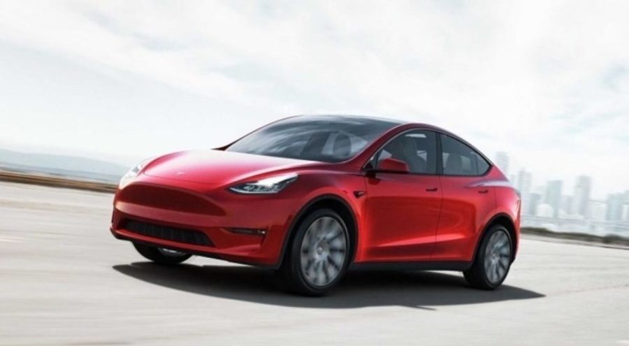 Tesla yüz binlerce aracı etkileyen sorunu uzaktan çözecek!