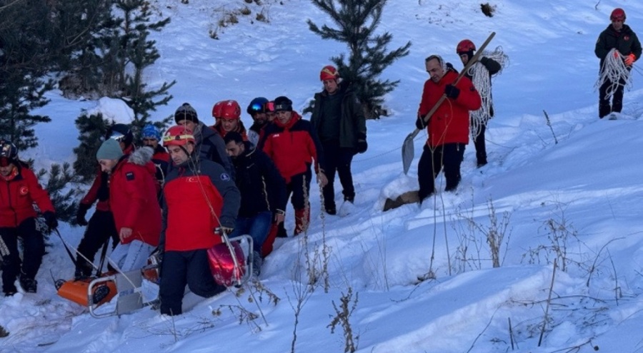 Palandöken'de çığ düştü: Milli sporcu Emre Yazgan hayatını kaybetti