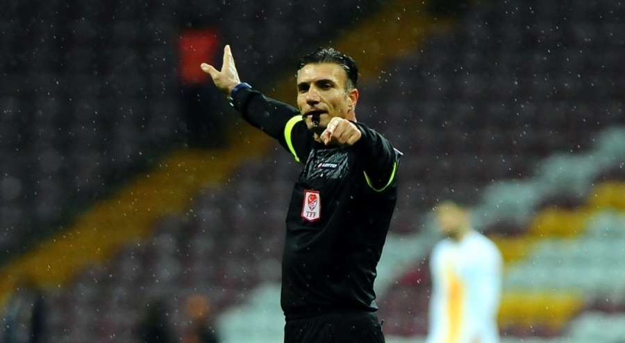 Beşiktaş - Alanyaspor maçının VAR'ı Özgür Yankaya oldu