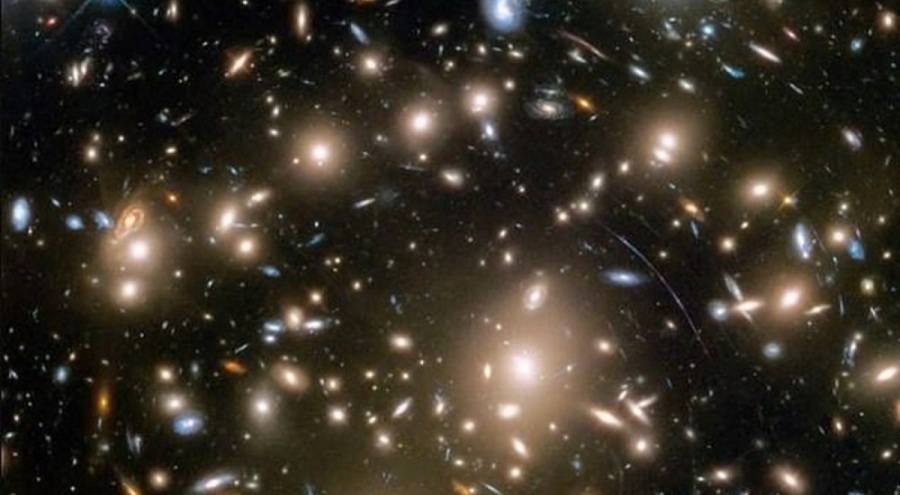 Evrenin en büyük gizemi çözülüyor mu? Bilim dünyasını sarsan iddia!