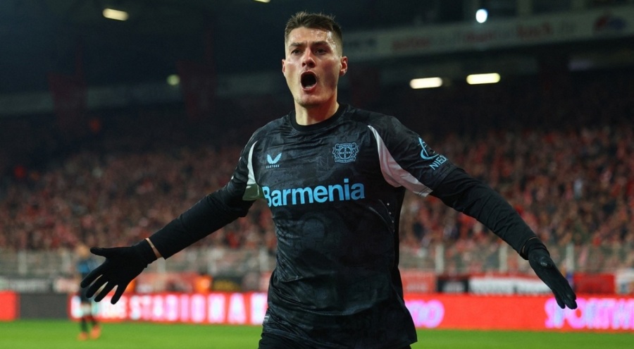 Patrik Schick şov yaptı!