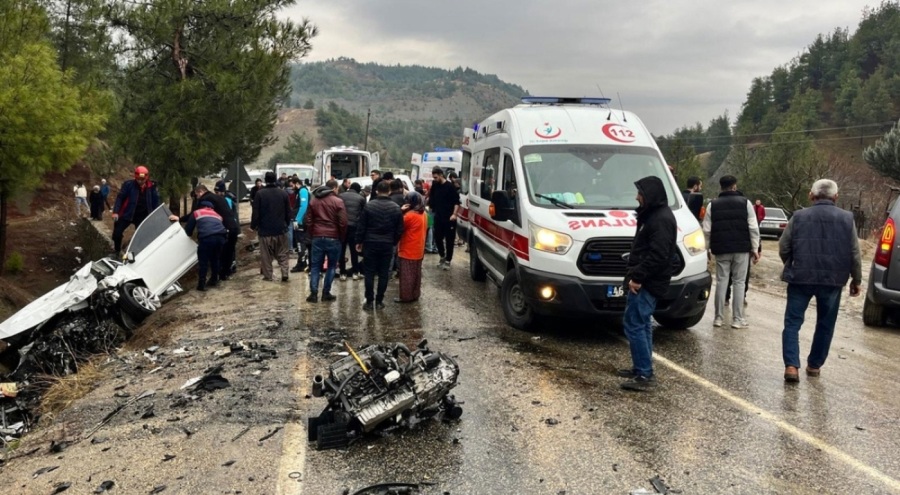 Kahramanmaraş'ta feci kaza: 10 kişi yaralandı