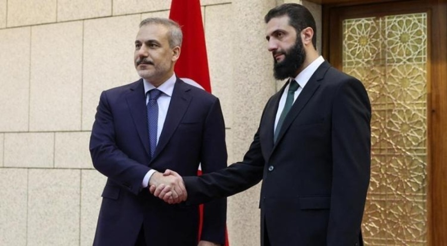 Şara, Bakan Fidan'ın aracında şoför koltuğuna geçti