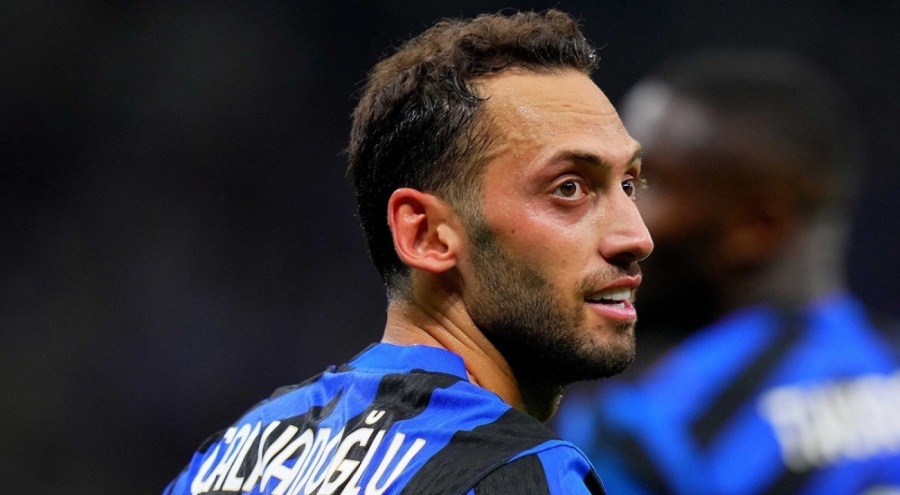 Hakan Çalhanoğlu ilk 11'de!