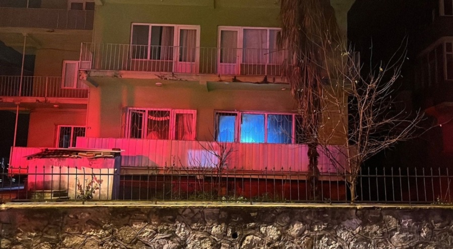 Elektrikli sobanın üzerine bırakılan mendil, yangına sebep oldu