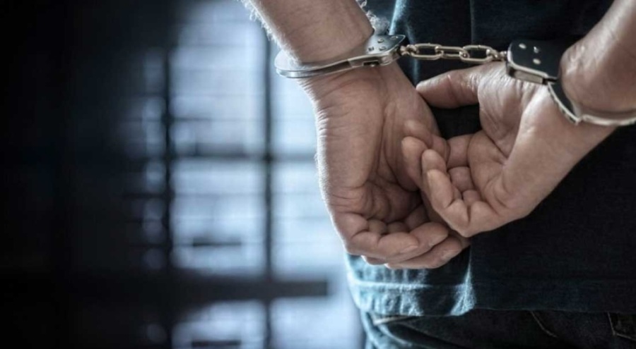 Bir acayip uyuşturucu kaçırma yöntemi: Narkotik köpeğinin burnundan kaçmadı