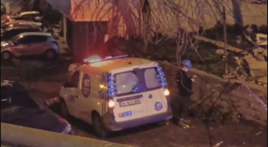 Gecekonduda patlama! 1 yaralı