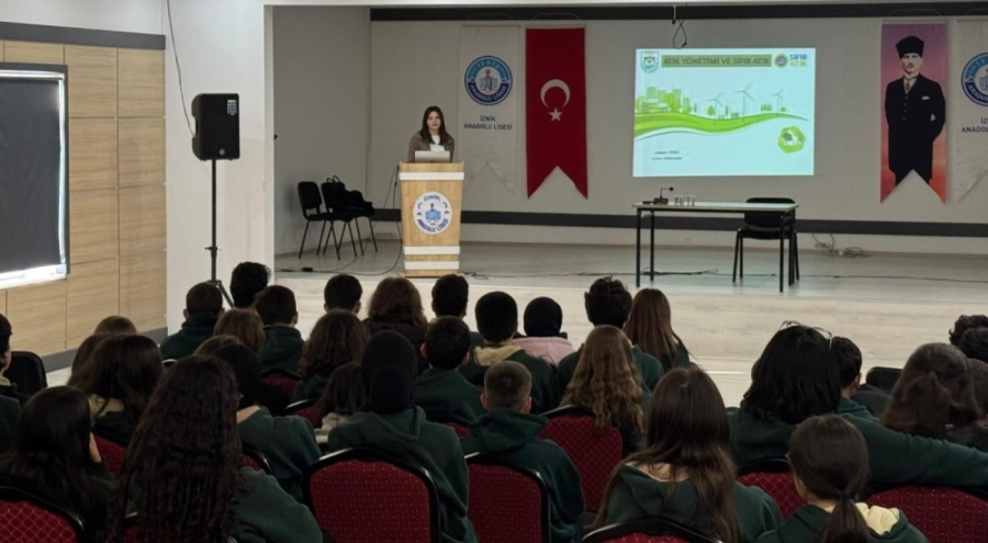 İznik Belediyesi'nden gençlere çevre bilinci semineri başladı