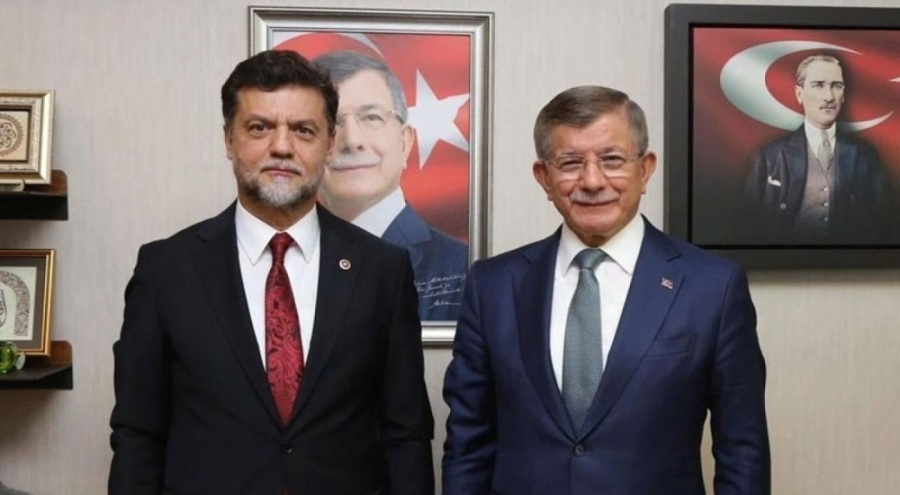 Gelecek Partisi'nde istifa!