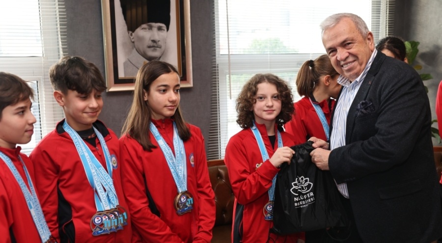 Şadi Başkan başarılı sporcuları ağırladı