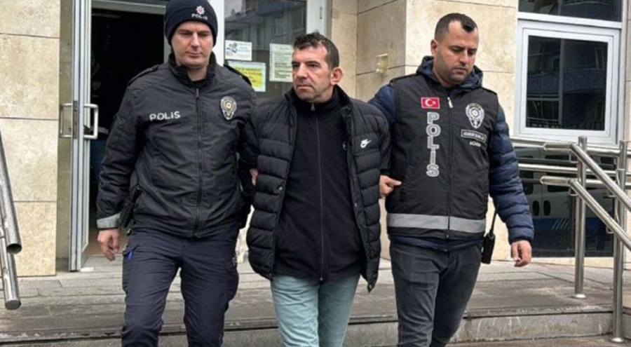 Belediyeye ait binada yangın çıkardı!