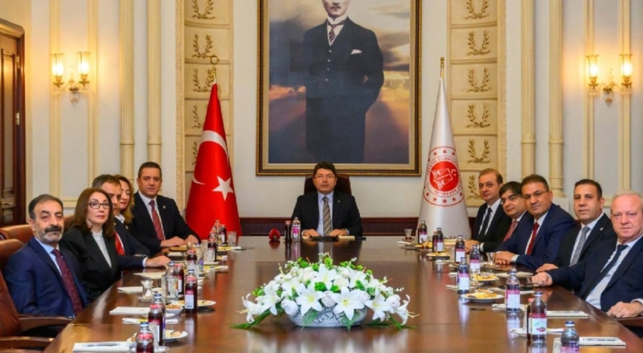 Adalet Bakanı Tunç, TBB Başkanı Erinç Sağkan ve yönetim kurulu üyelerini kabul etti