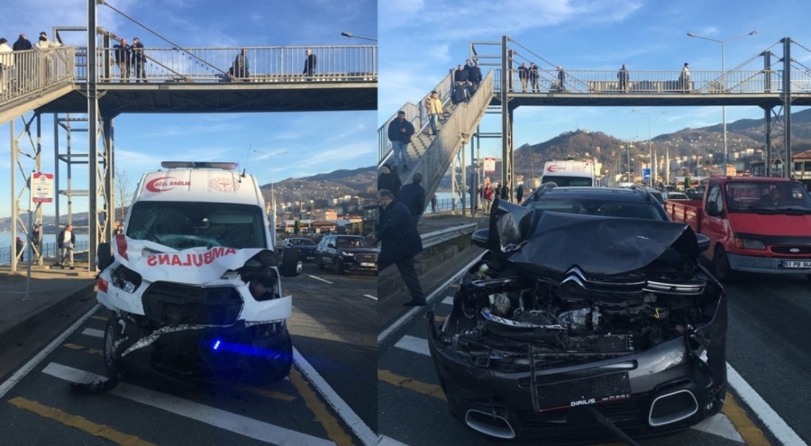 Ambulans ile ticari araç ve otomobil çarpıştı: Çok sayıda yaralı var