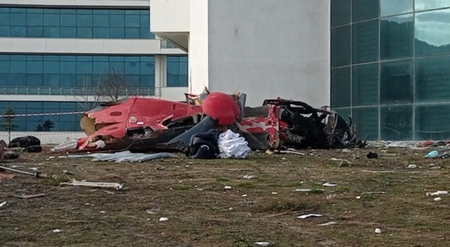 4 kişi can vermişti! Sağlık Bakanlığı'ndan düşen ambulans helikopterle ilgili açıklama: Uçuş pilot inisiyatifinde yapıldı
