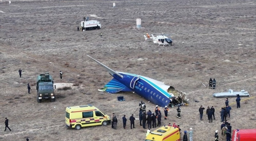 Düşen yolcu uçağının içinden yeni görüntüler ortaya çıktı!