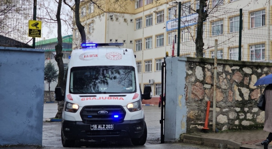 Bursa'da 6 öğrenci gıda zehirlenmesi şüphesiyle hastanelik oldu!