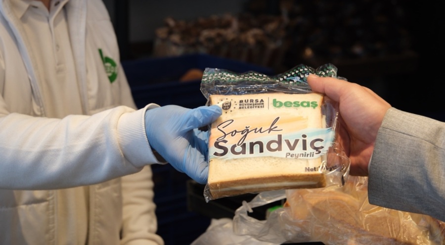 BESAŞ'ta 'Soğuk Sandviç' satışları başladı!