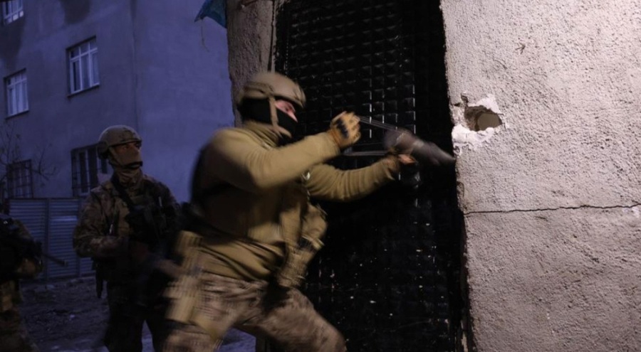 Torbacılara şafak operasyonu: 25 gözaltı kararı