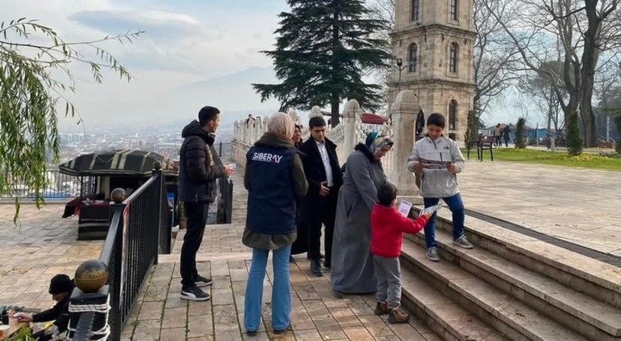 Bursa'da vatandaşlar siber güvenlik eğitimi ile bilgilendirildi