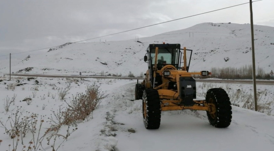 Van'da kar esareti: 163 yerleşim yerinin yolu kapandı