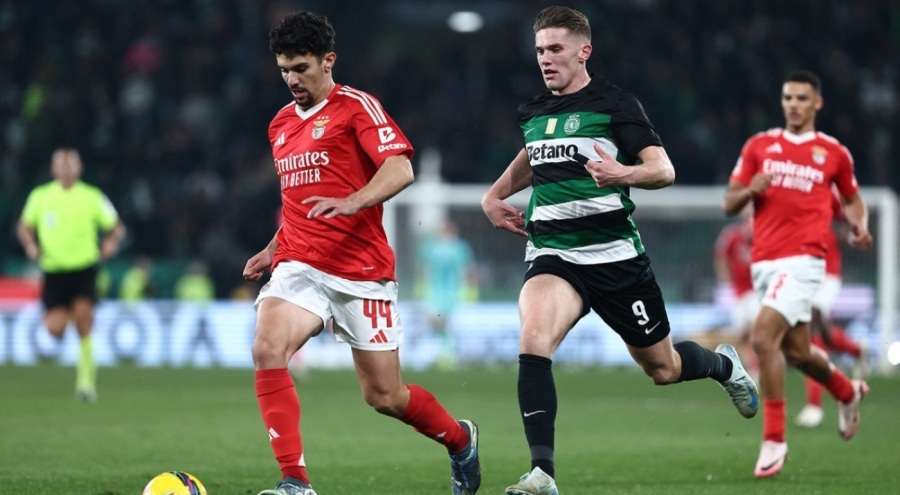 Benfica, derbide liderliği Sporting Lizbon'a kaptırdı!