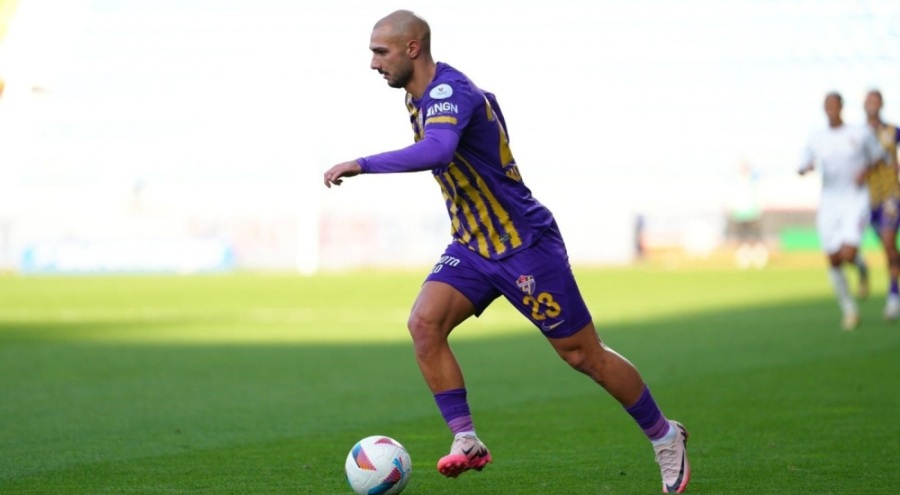 Ahmed Kutucu, Salah ve Yamal ile yarışıyor