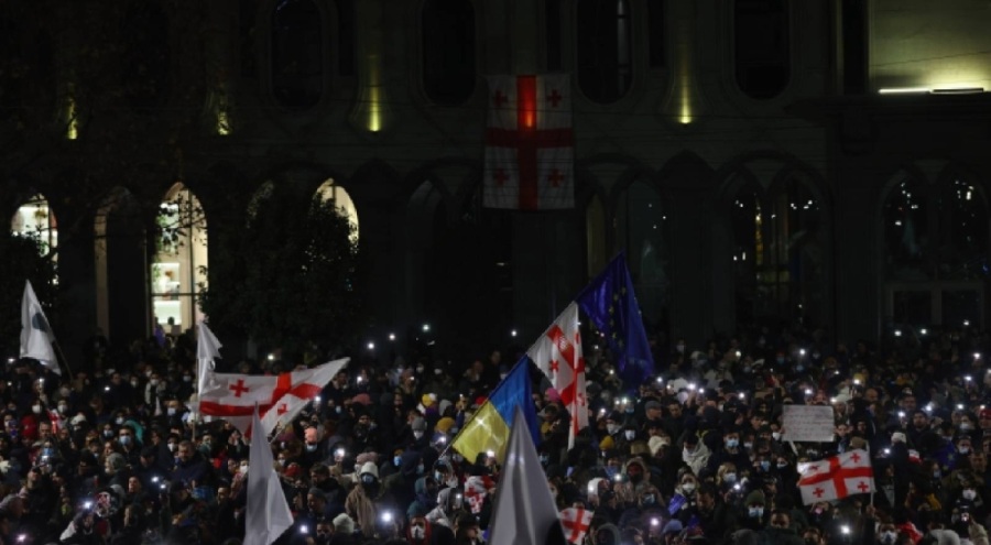 Fransa, Almanya ve Polonya, Gürcistan'daki siyasi krizden endişe duyduklarını açıkladı