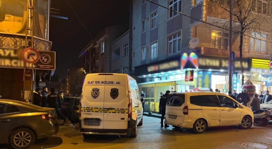 İstanbul Küçükçekmece'de çay ocağına bomba atıldı