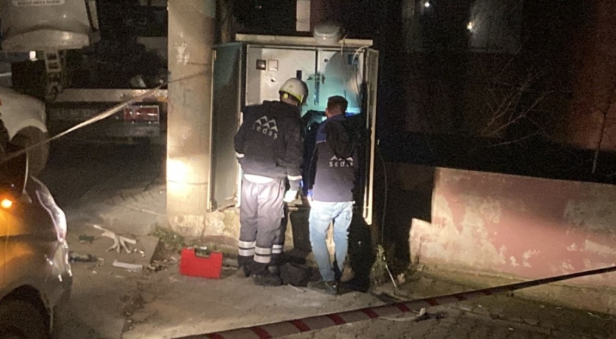 Elektrik panosunda patlama: İki teknisyen yaralandı
