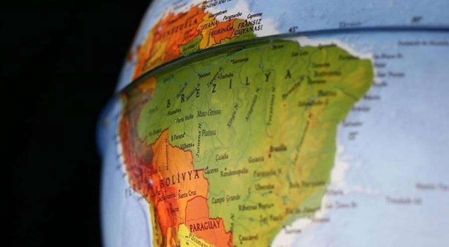 Çöken köprüde ölü sayısı 12'ye yükseldi