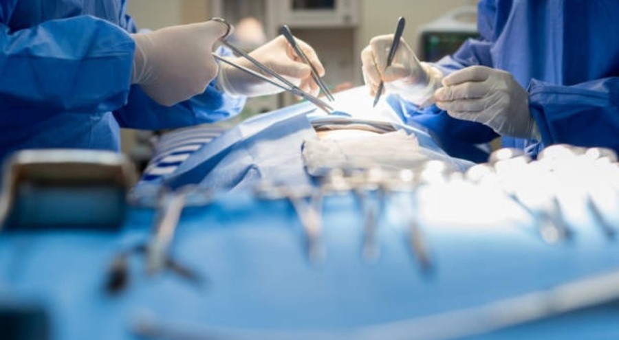 Doktorları şaşırtan vaka: Midesi 10 kat büyüyor!