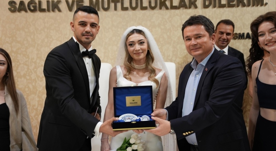 Osmangazi Belediyesi Merinos Nikah Dairesi'nde 1 yılda 6 bin 636 nikah kıyıldı
