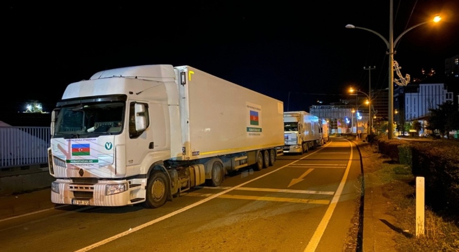 Bakü'nün yardım TIR'ları Suriye'ye gidiyor