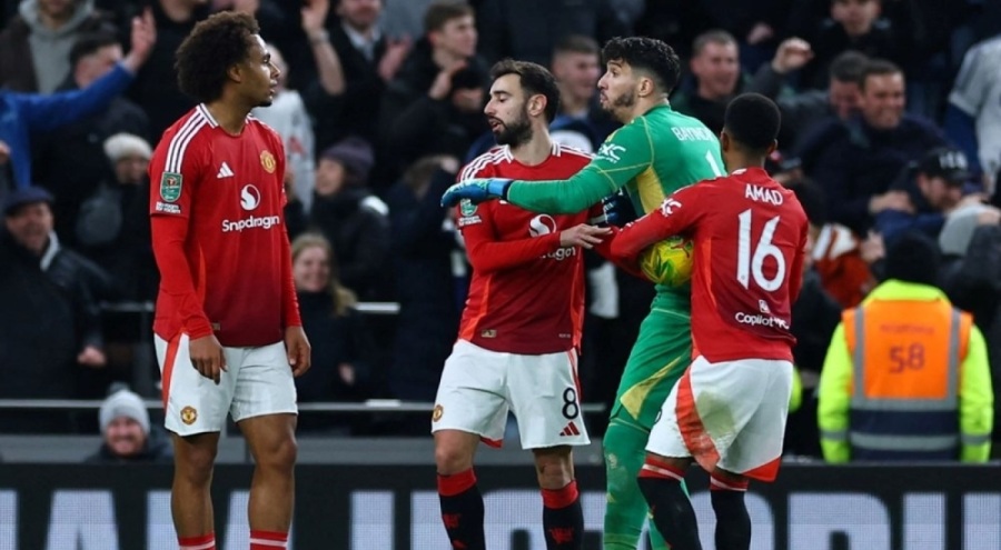 Manchester United'dan Altay Bayındır kararı