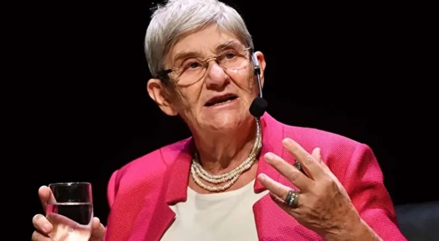 Canan Karatay'a meslekten men davası!