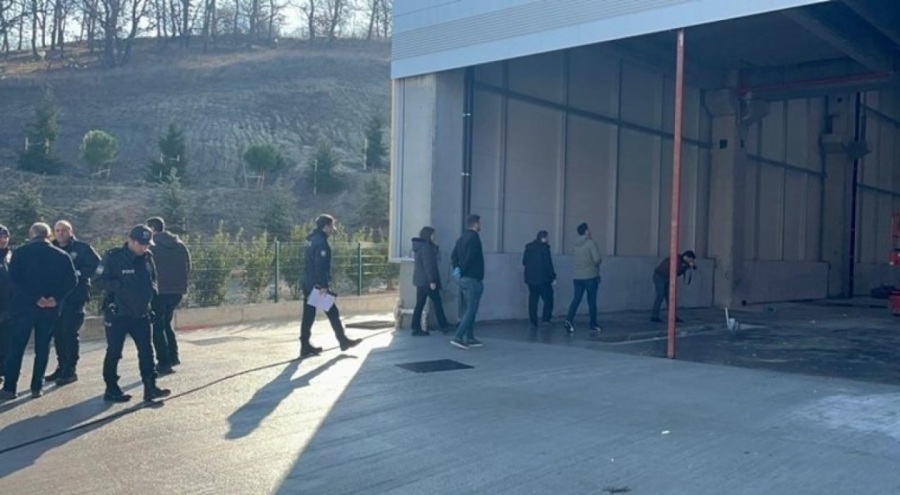 Stajyer öğrenci inşaattan düştü