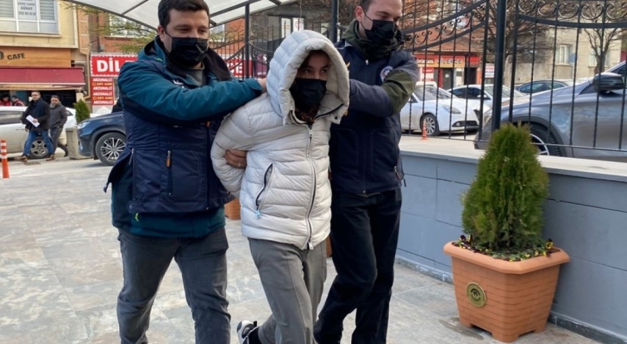 Canlı yayında küçük kıza ağır sözler söyleyen şüpheli, adliyeye sevk edildi