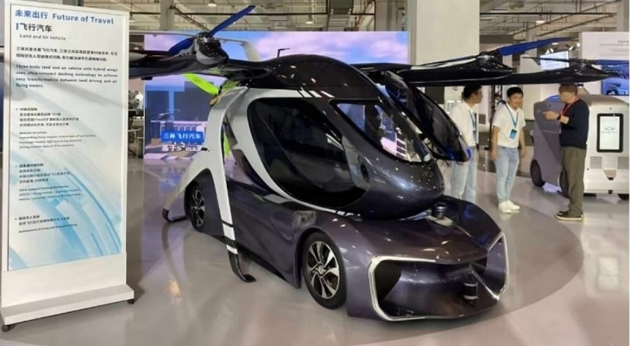 Çin'in "dağıtılmış elektrikli sürüş teknolojili" ilk uçan arabası üretildi