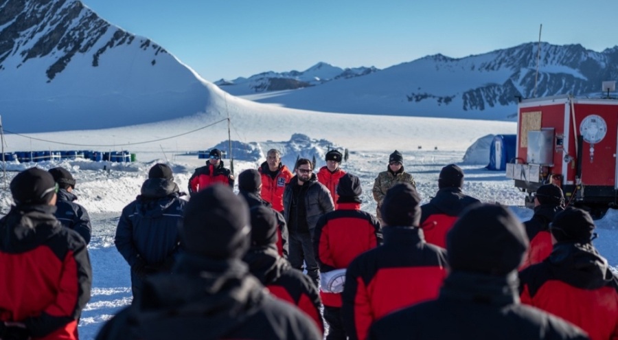 Şili Devlet Başkanı Boric Güney Kutbu'nu ziyaret etti