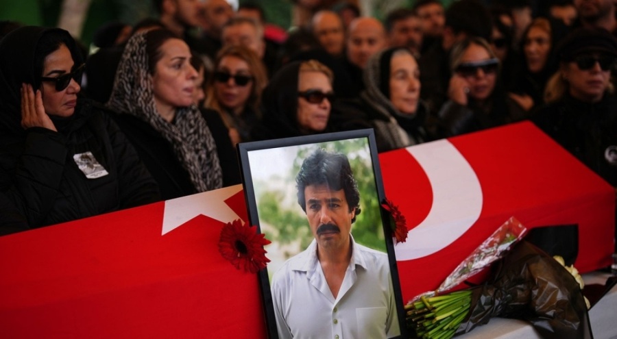 Ferdi Tayfur'un cenaze töreninde gerginlik